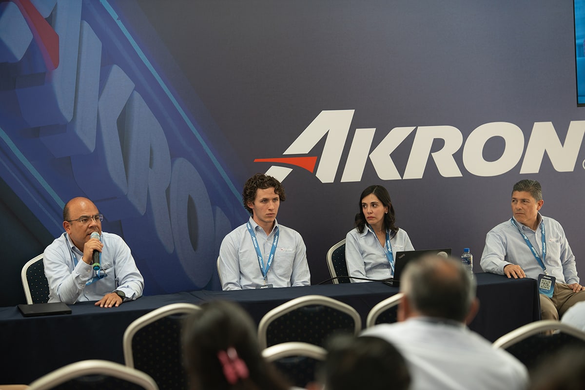 AkronCongreso (392)